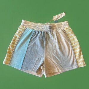 NWT Mystree Cream, Blue, & Yellow Knit Waistband Shorts w Script Logo Tag Sz S
